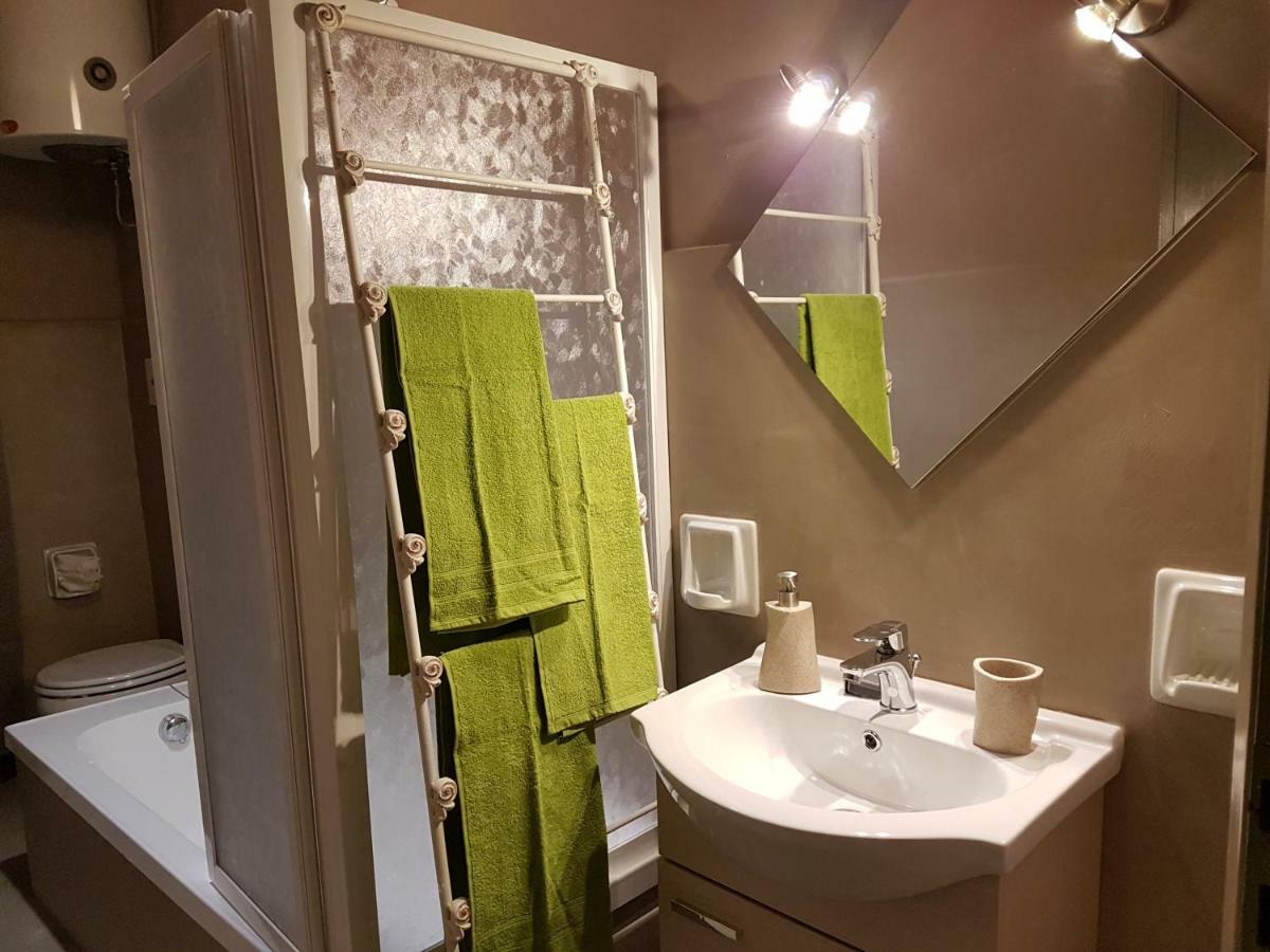 알레산드리아 Saint George'S House Centro-Stazione-Ospedali 아파트 외부 사진